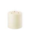 TRIPLE FLAME PILLAR LED  CANDLE 15 X 15 CM - Image 2