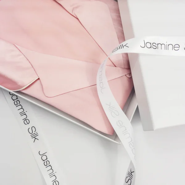 Ladies Pure Silk Pink Pyjamas - Image 2