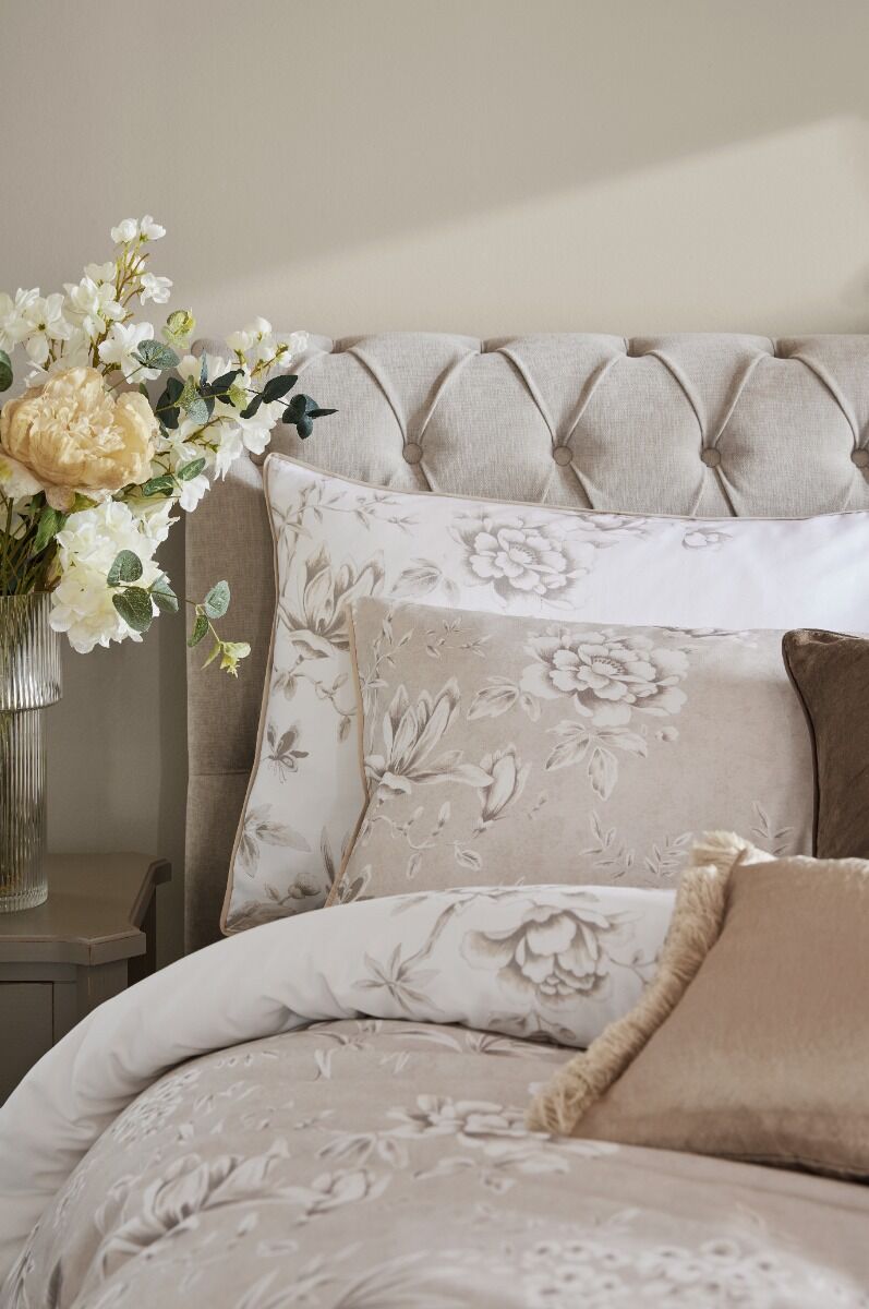 Laura Ashley Rowsham Garden Natural Bedding - Image 7