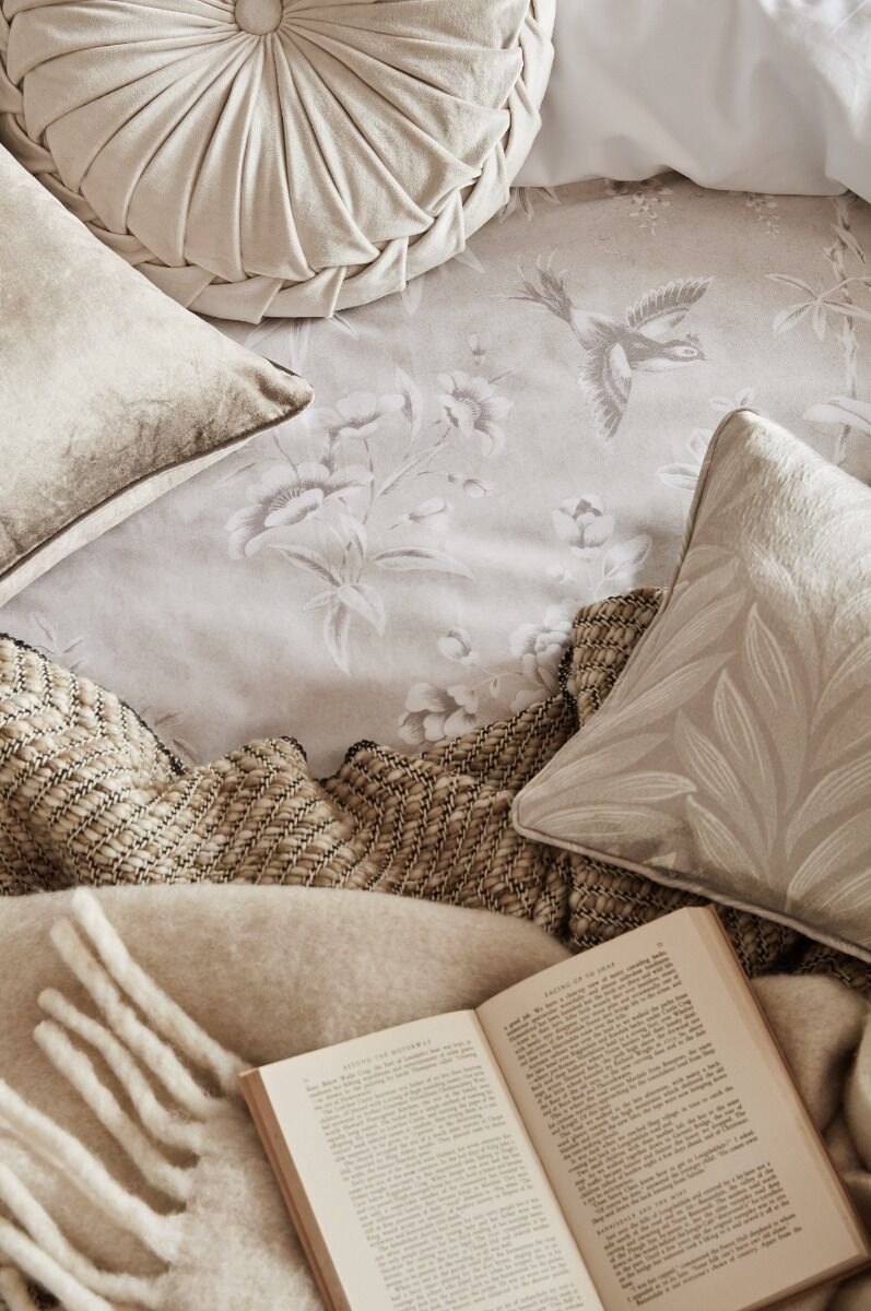 Laura Ashley Rowsham Garden Natural Bedding - Image 4