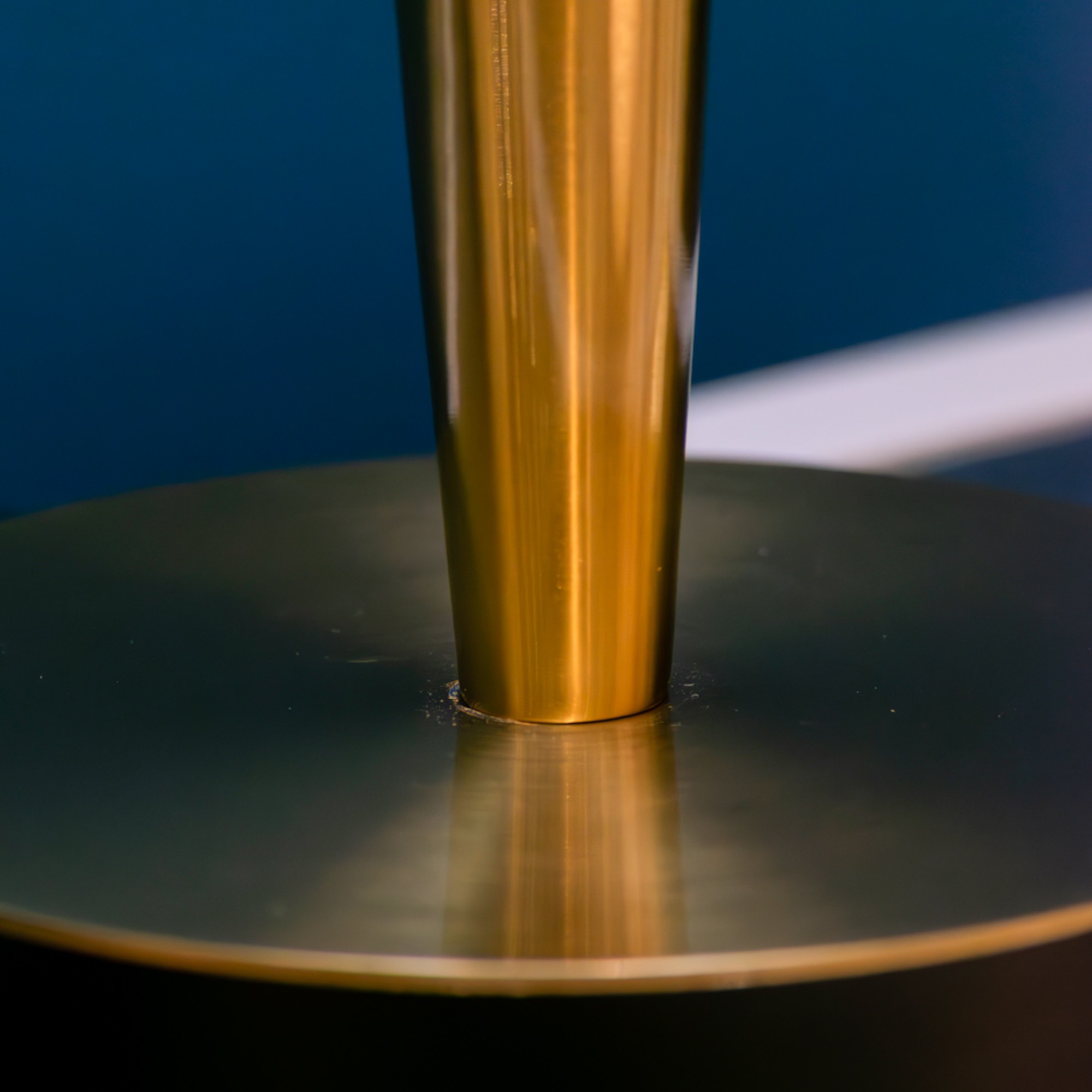 Anika USB Rechargeable Table Lamp - Image 2