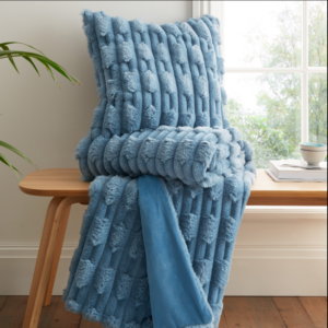 CARVED FAUX FUR CUSHION BLUE