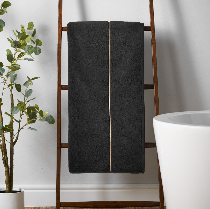 ZERO TWIST SATIN STITCH BLACK