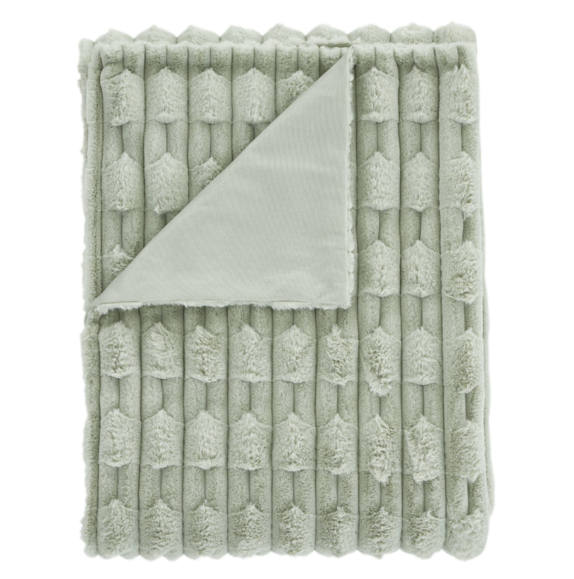 CARVED FAUX FUR CUSHION GREEN - Image 3