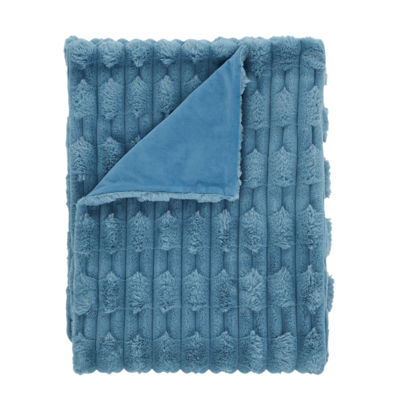 CARVED FAUX FUR CUSHION BLUE - Image 4